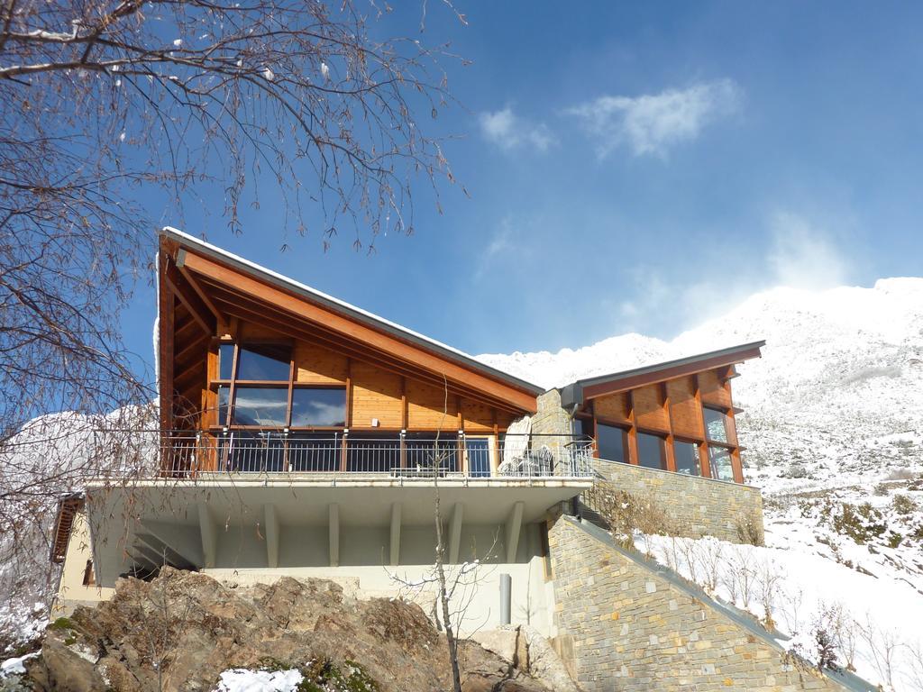 La Llardana Guest House Benasque Exterior photo